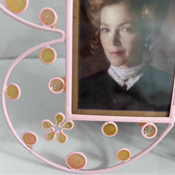 Pink butterfly metal photo frame - Picture 7 of 8